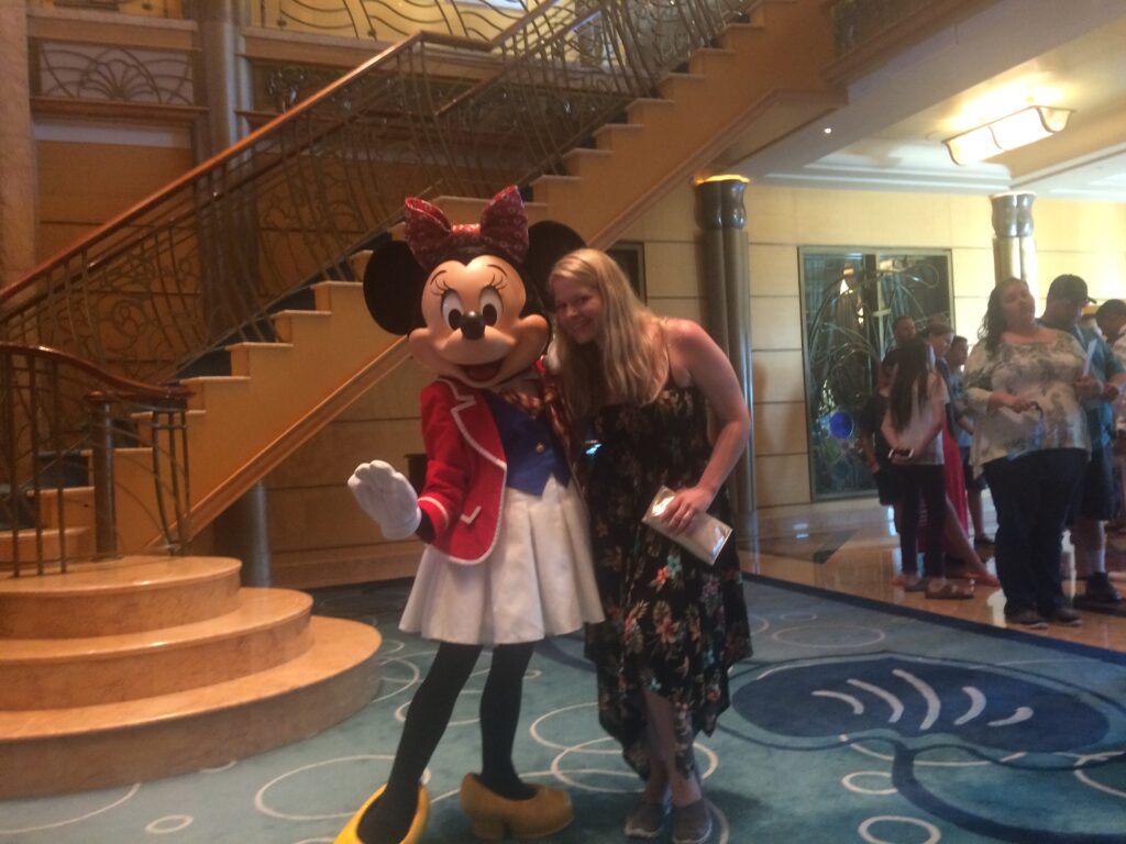 Minnie mouse disney cruise