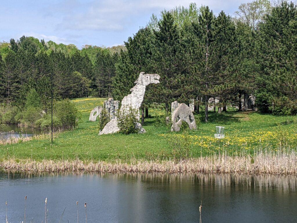 Screaming heads statues