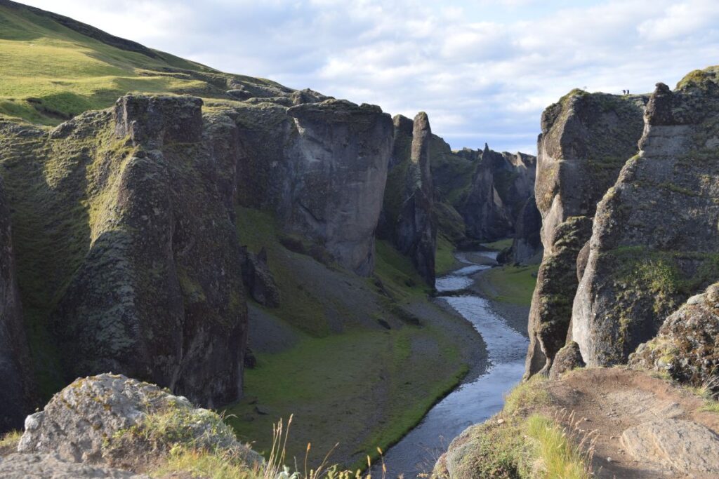 Fjaðrárgljúfur Canyon