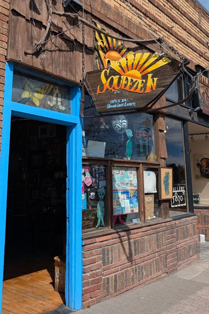 Squeeze In entrance