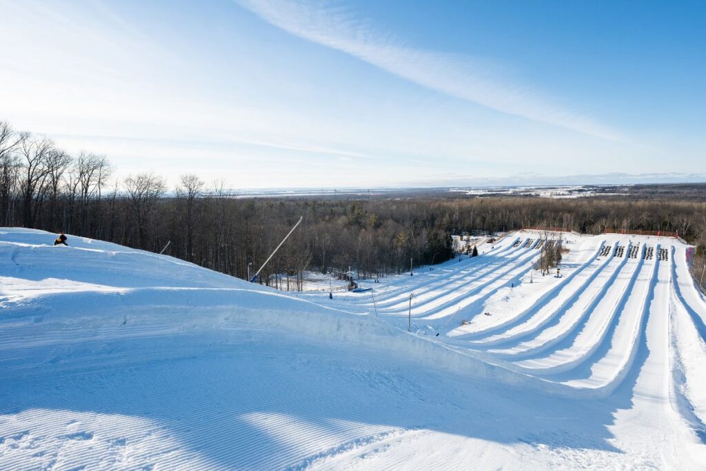 snowtubing