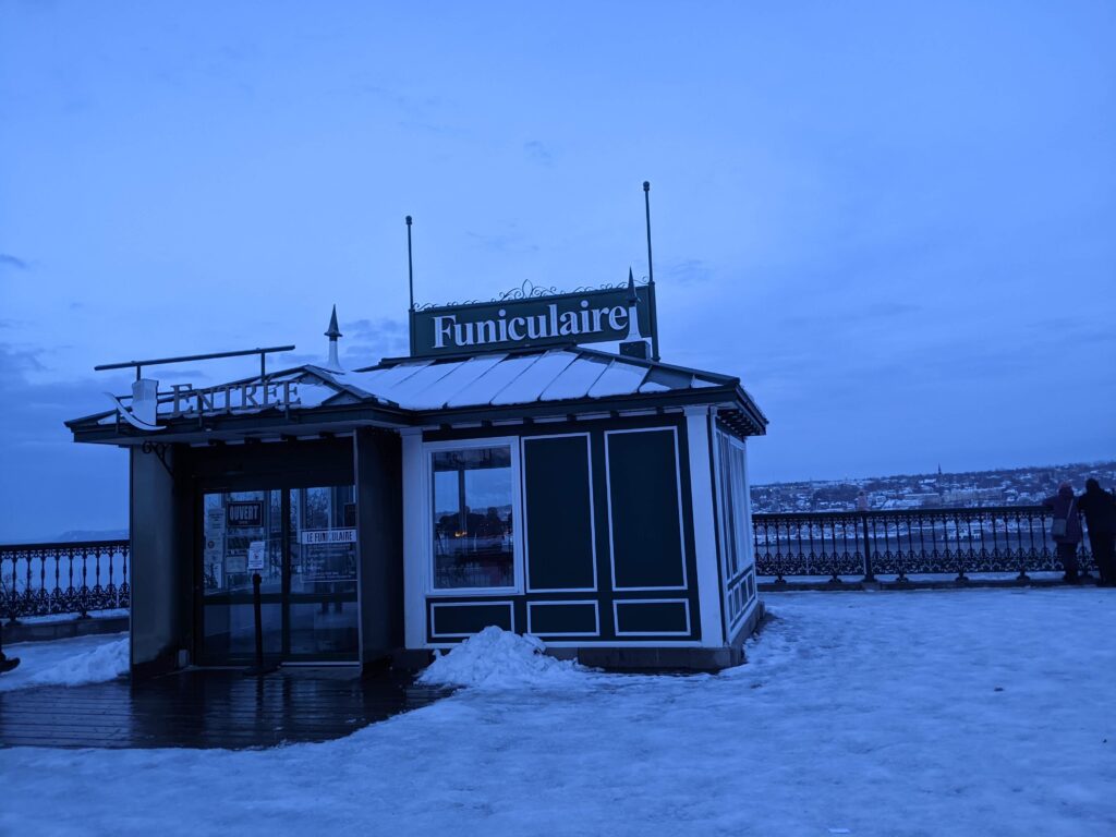 funicular quebec city in winter