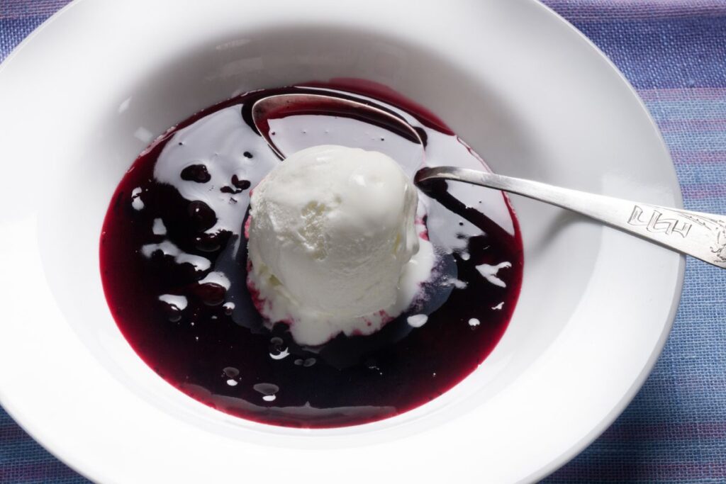 swedish blueberry soup