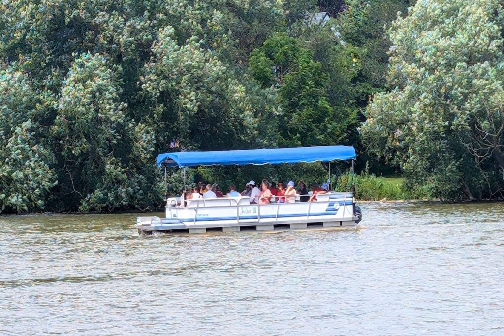 river tour in stratford