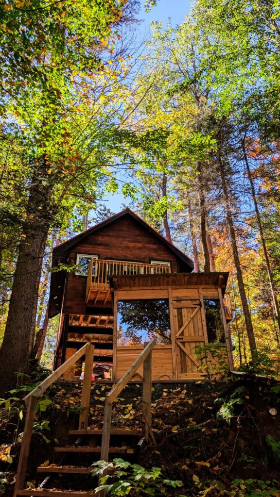 Haus in the Trees cabin near Huntsville