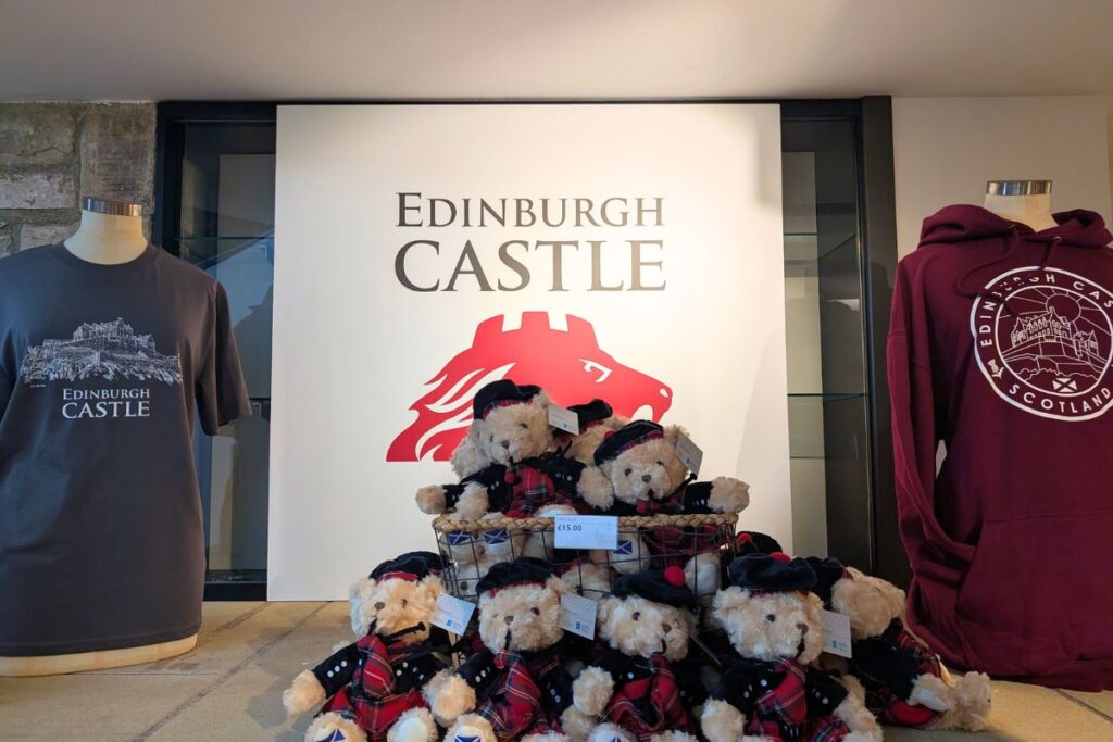 teddy bears from edinburgh castle