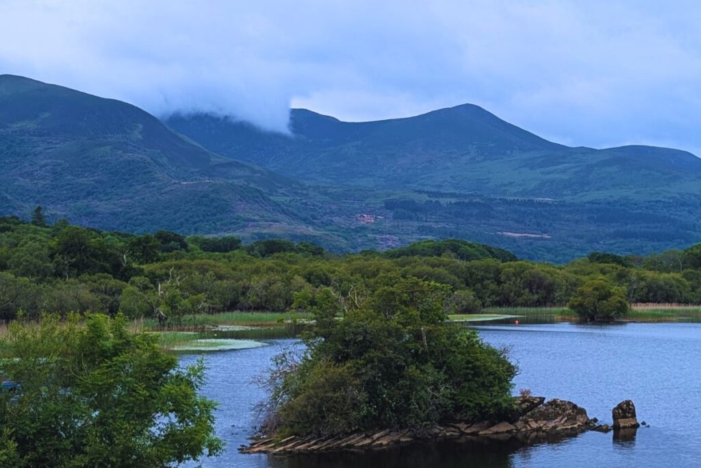 the mountains of Killarney National Park